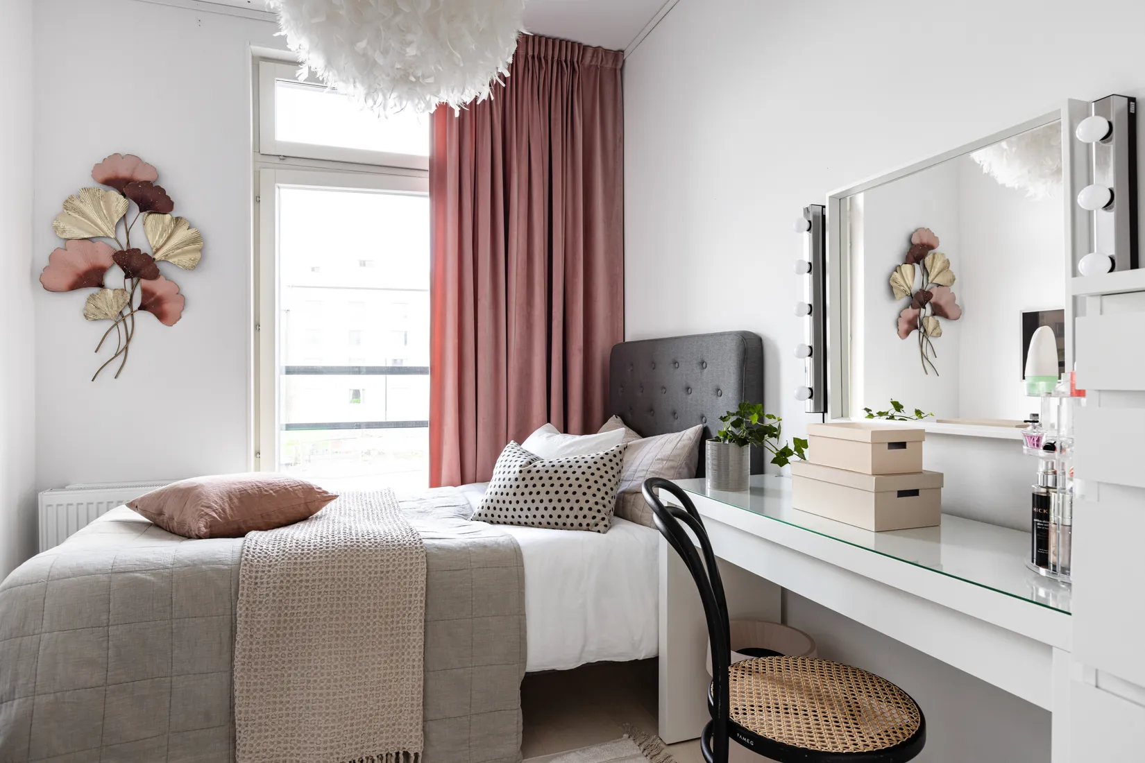 Bostadsrätt, Radhus, RÅSTUGEVÄGEN 13, Hägerneholm, Täby