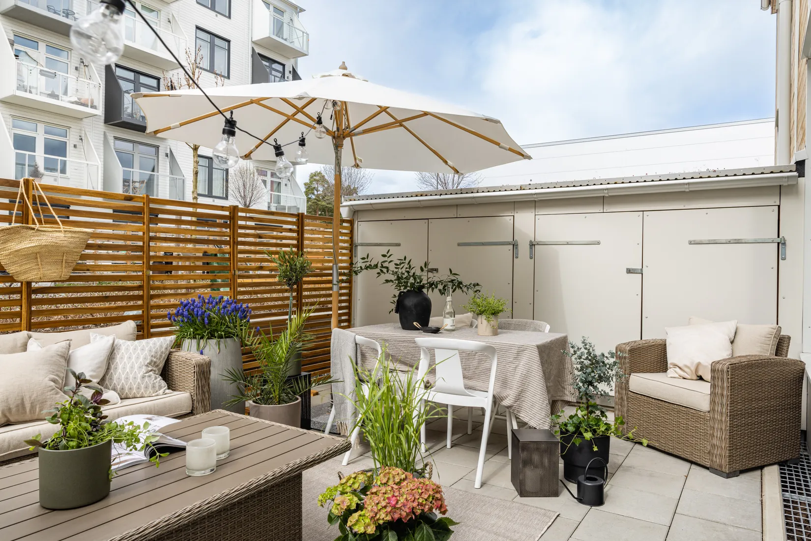 Bostadsrätt, Radhus, RÅSTUGEVÄGEN 13, Hägerneholm, Täby