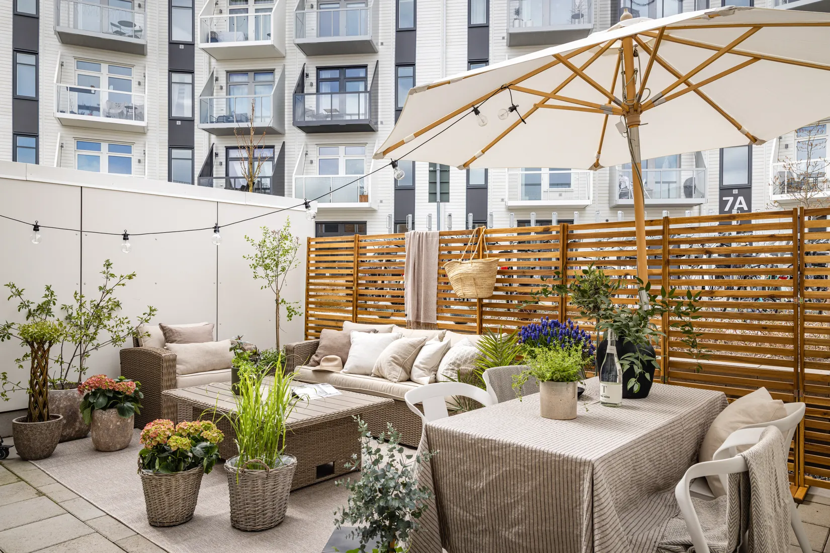 Bostadsrätt, Radhus, RÅSTUGEVÄGEN 13, Hägerneholm, Täby