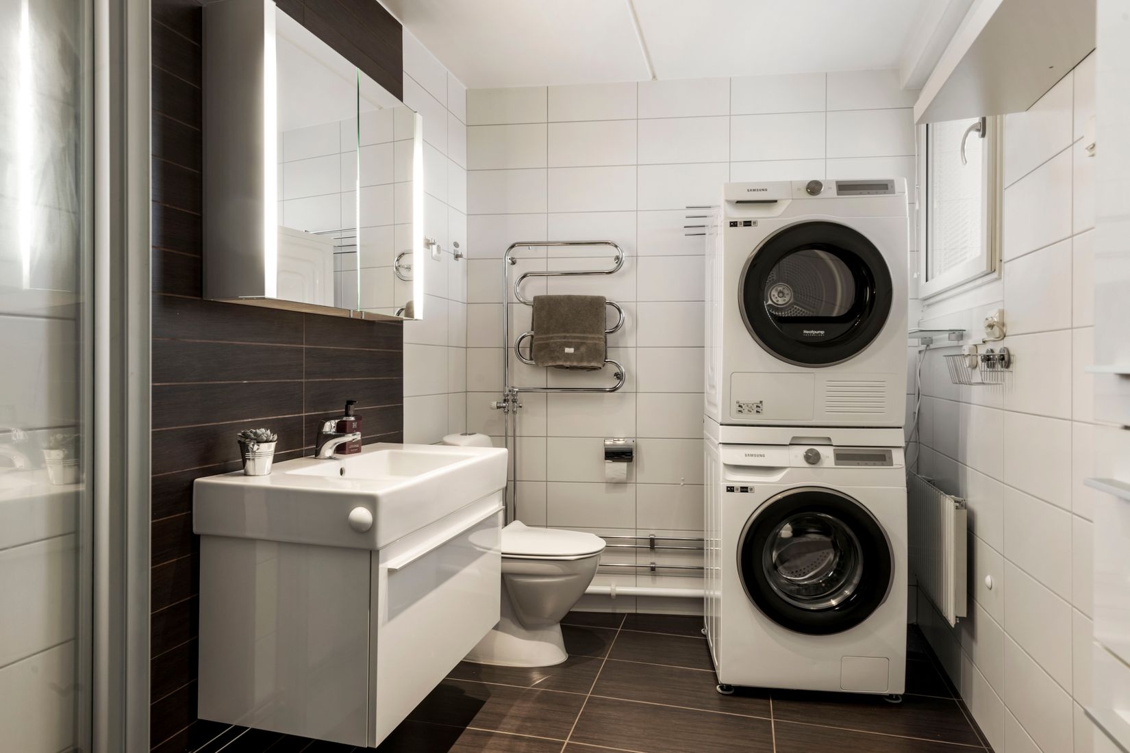 Bostadsrätt, Åkerbyvägen 86, 16tr, Täby Centrum, Täby