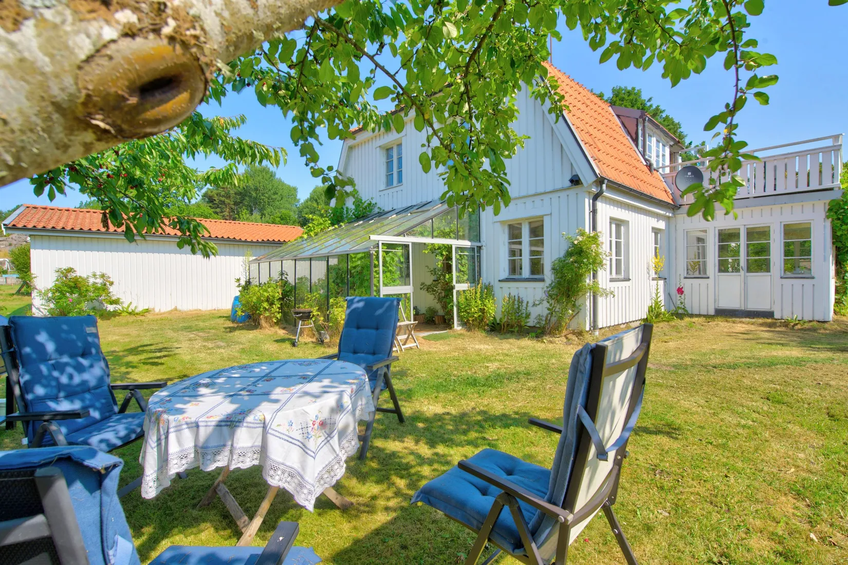 Villa, Tjärnöbo Nedre 1, Strömstad