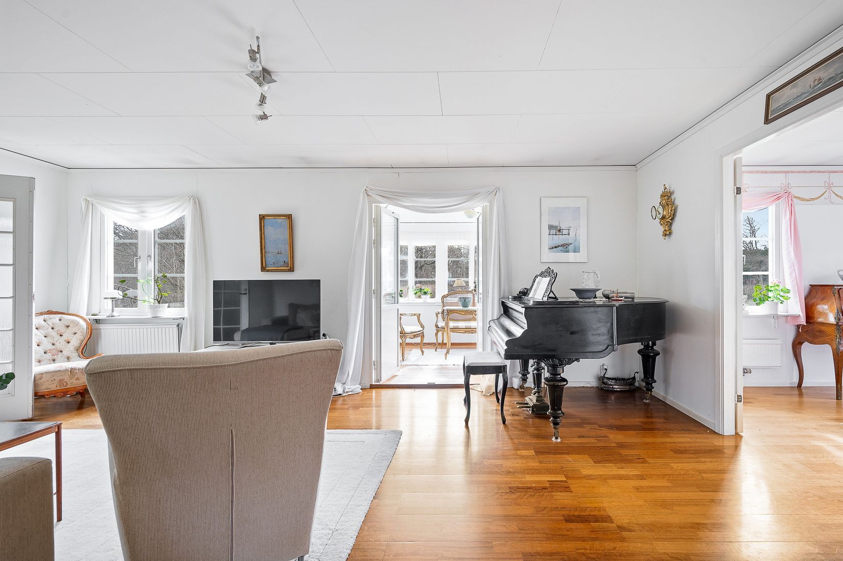 Villa, Tjärnöbo Nedre 1, Strömstad