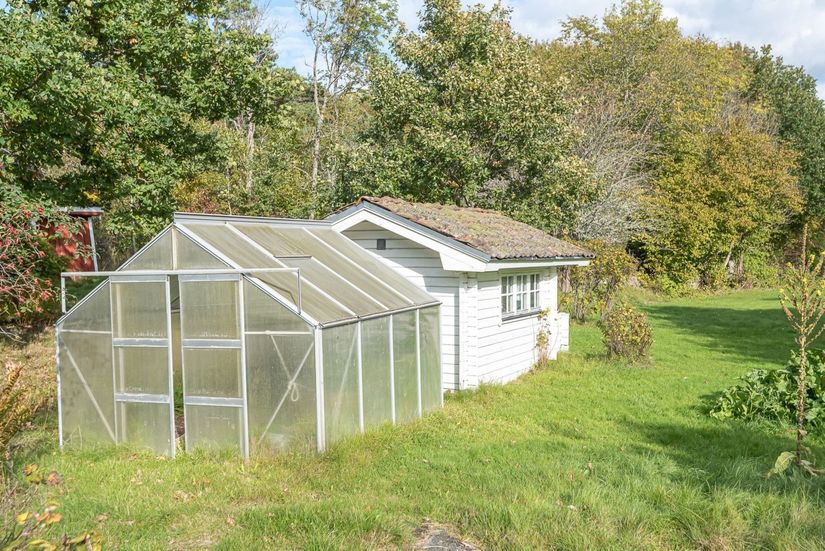 Villa, Tjärnöbo Nedre 1, Strömstad