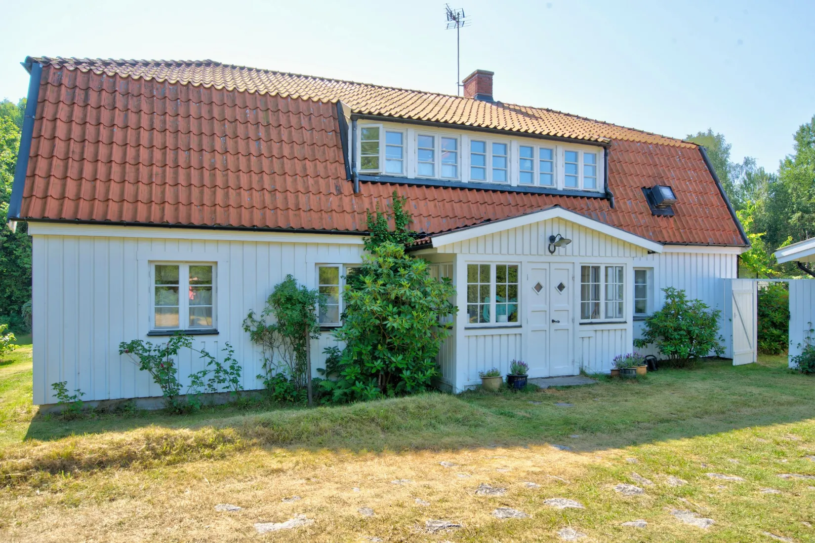 Villa, Tjärnöbo Nedre 1, Strömstad