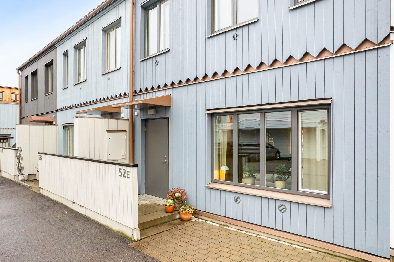 Radhus, Jägarbacken 52E, Läggesta, Strängnäs