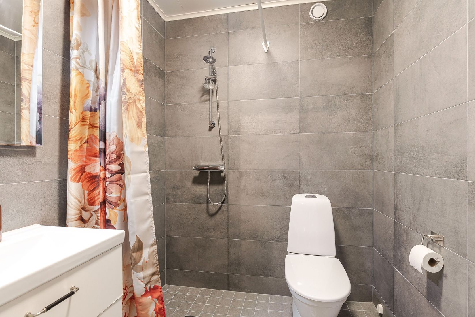 Radhus, Jägarbacken 52E, Läggesta, Strängnäs