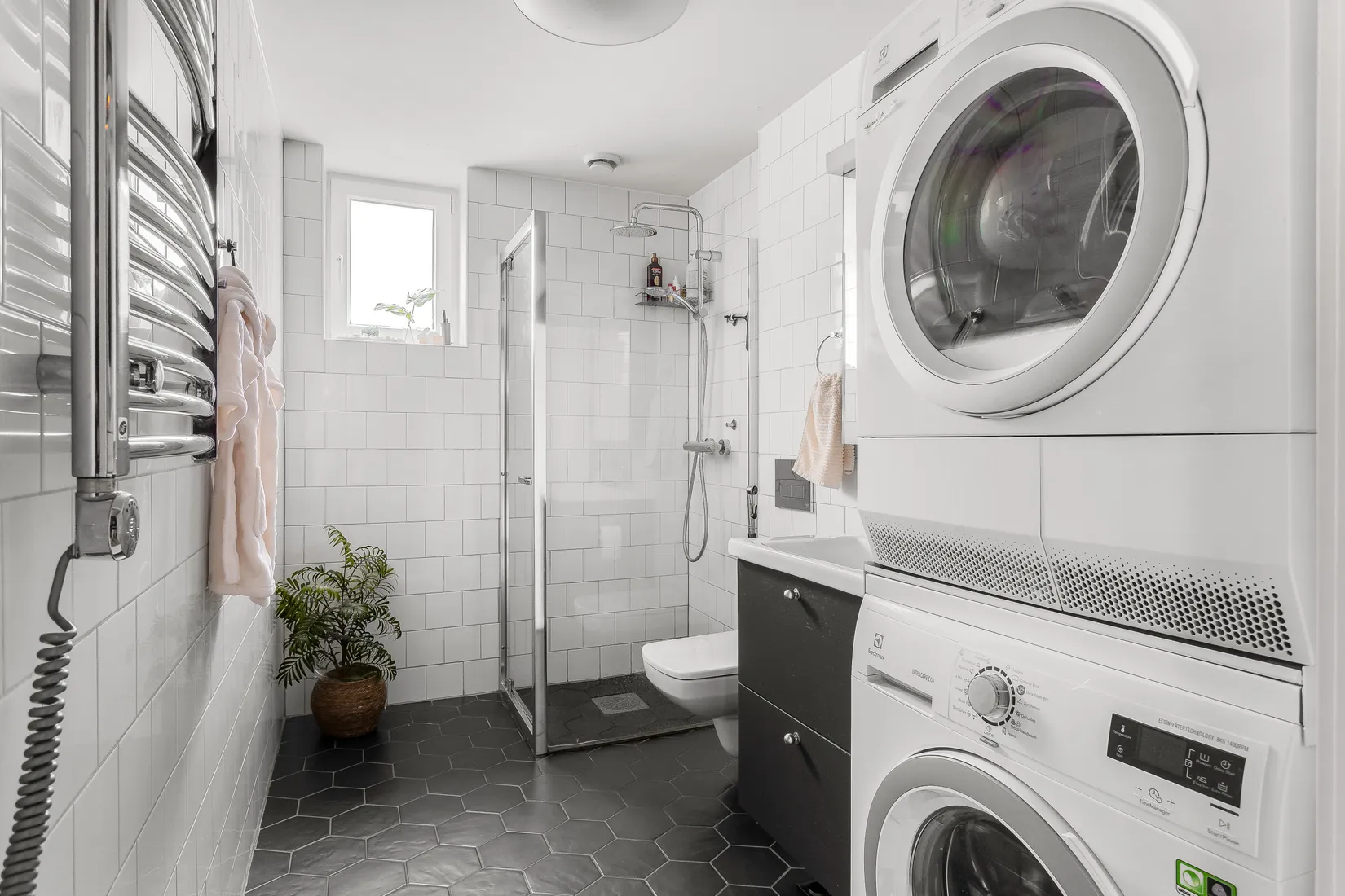 Bostadsrätt, Ekedalsvägen 28, Jakobsberg, Järfälla