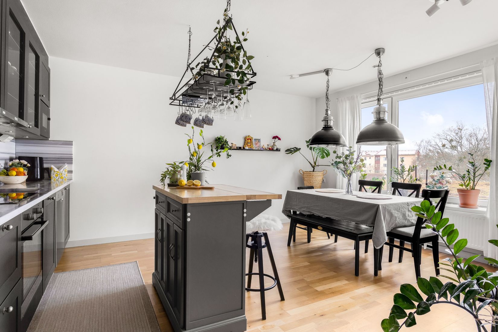 Bostadsrätt, Ekedalsvägen 28, Jakobsberg, Järfälla