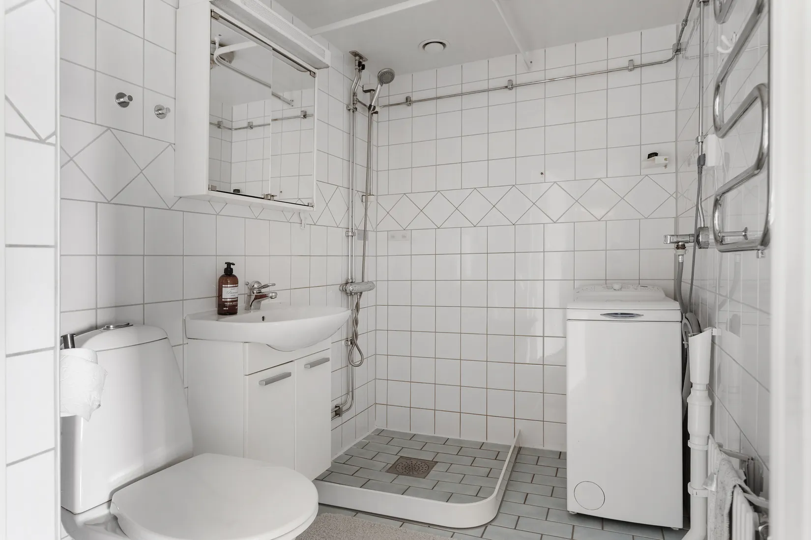 Bostadsrätt, Karlstorpsvägen 121, Karlstorp, Trollhättan