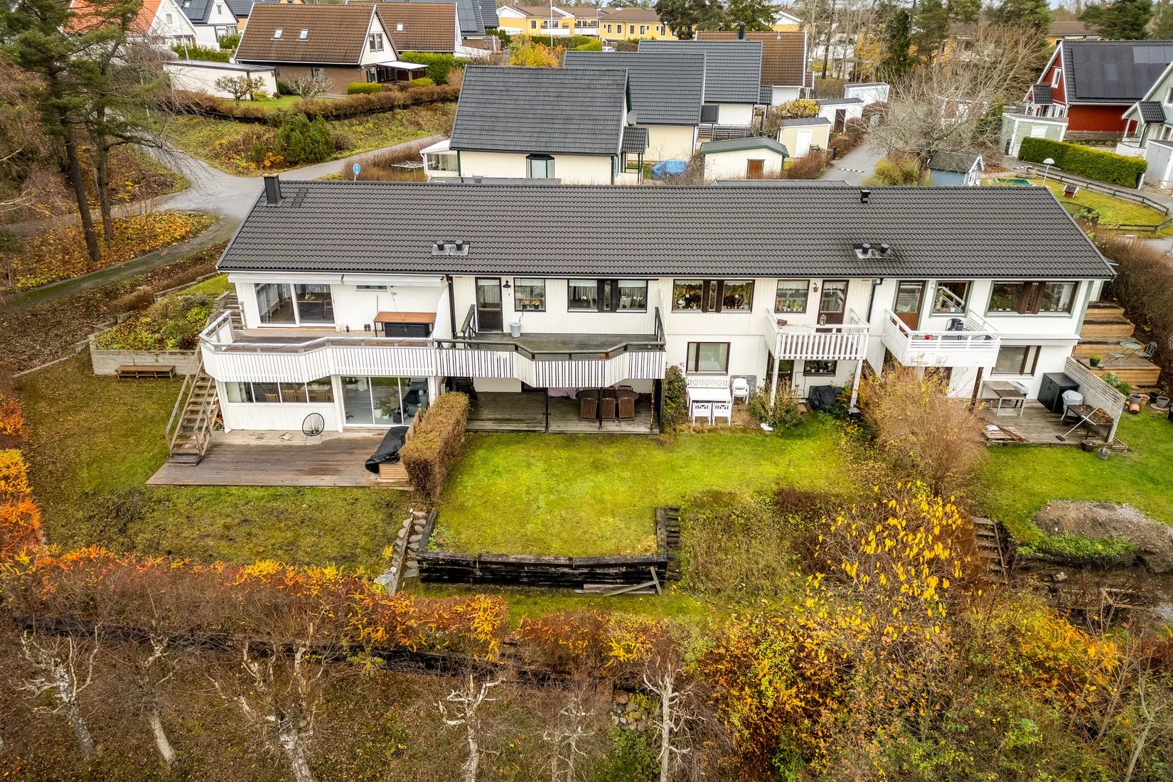 Villa, Radhus, Sviskonvägen 12, Viksjö Hummelmora, Järfälla