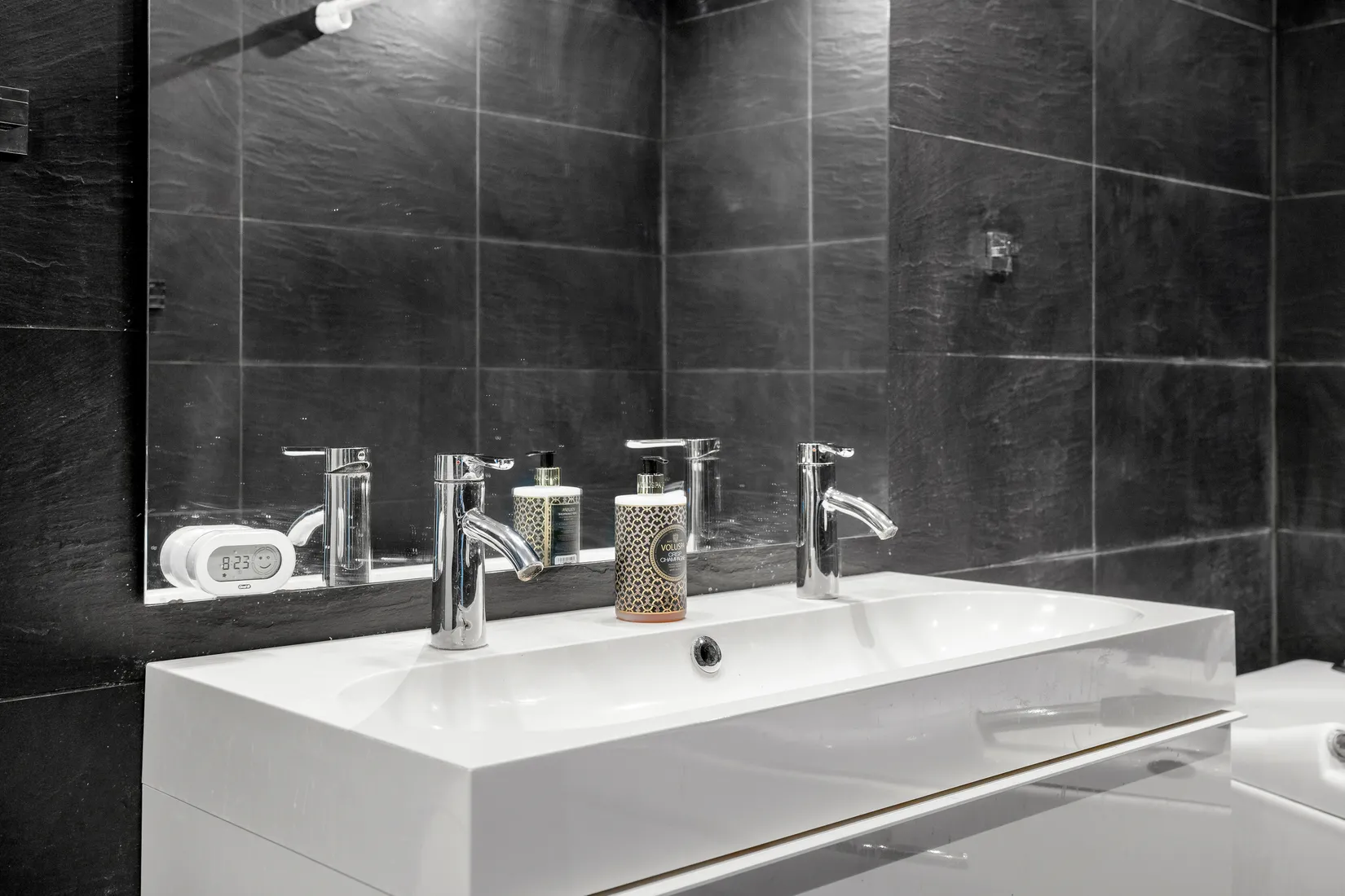 Villa, Radhus, Sviskonvägen 12, Viksjö Hummelmora, Järfälla