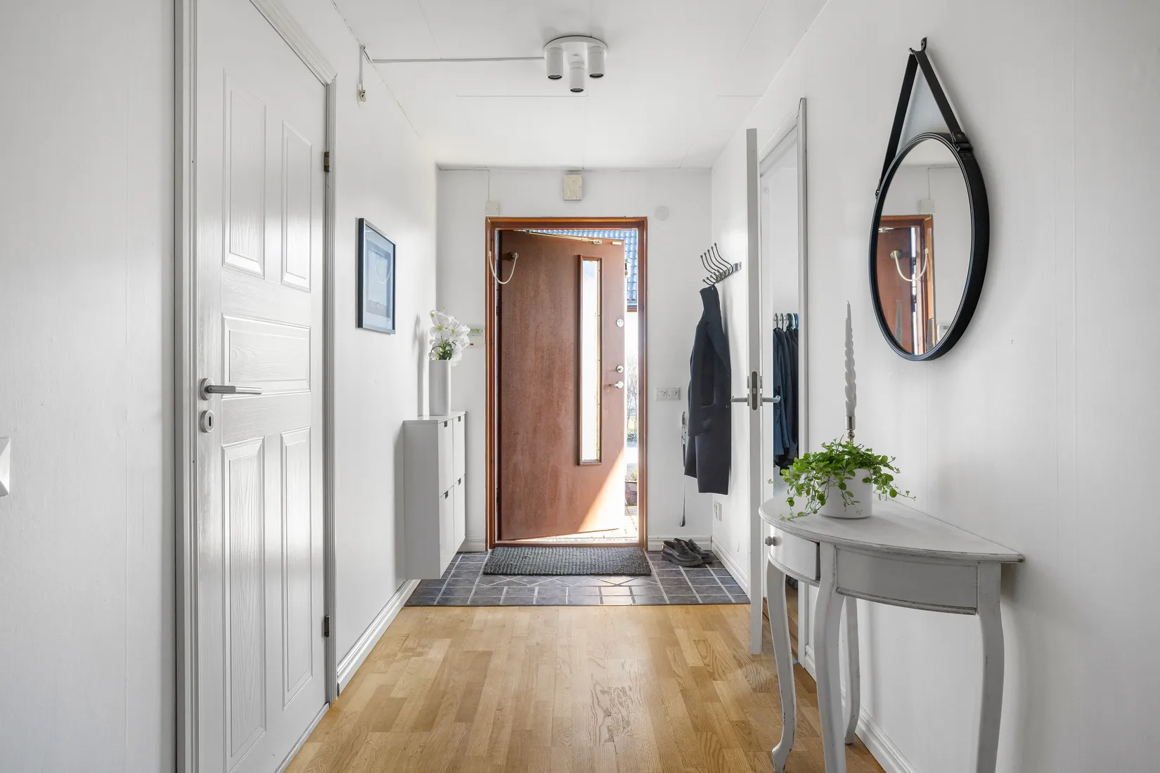 Villa, Radhus, Sviskonvägen 12, Viksjö Hummelmora, Järfälla