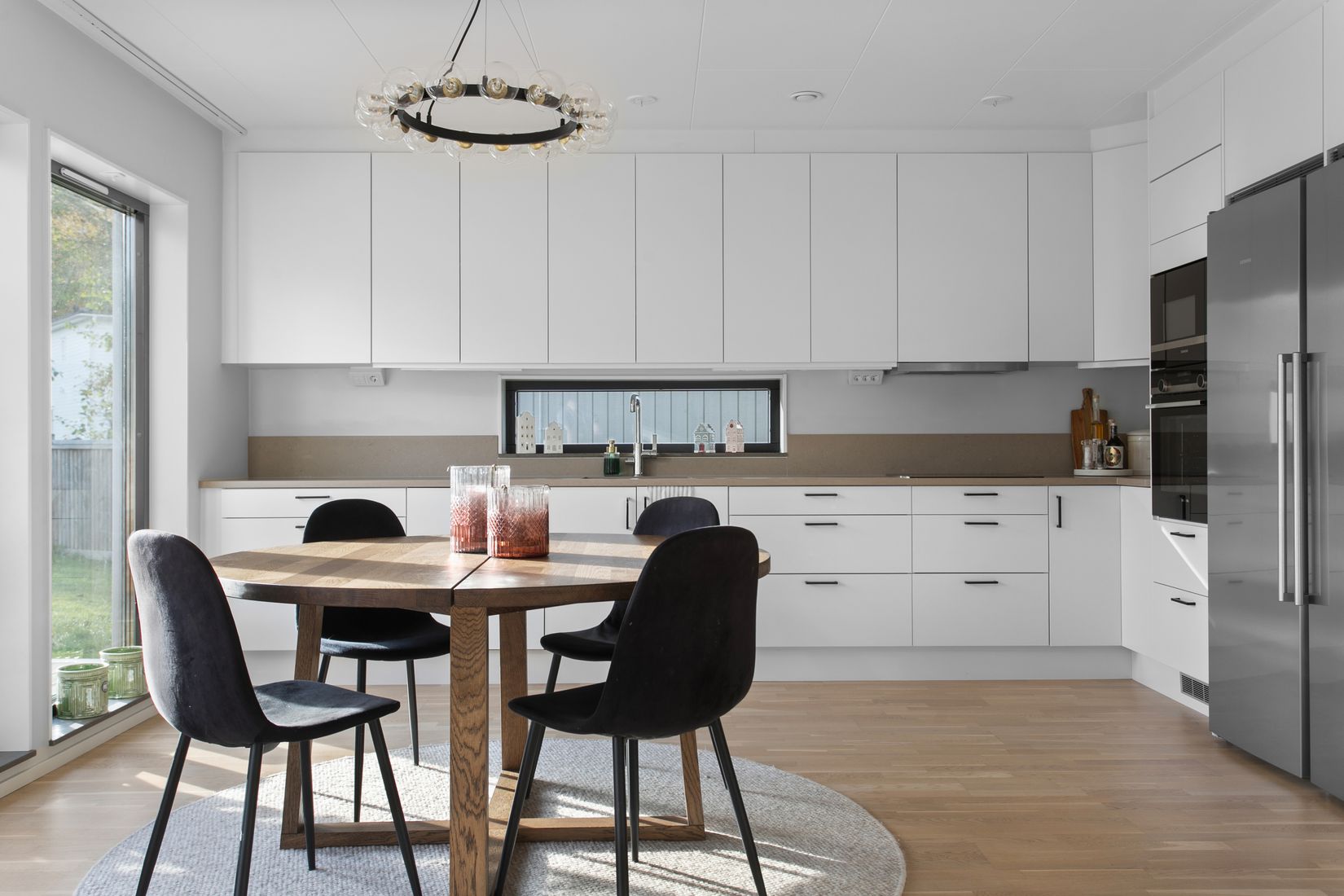 Bostadsrätt, Radhus, Väsjövägen 15B, Väsjön, Sollentuna