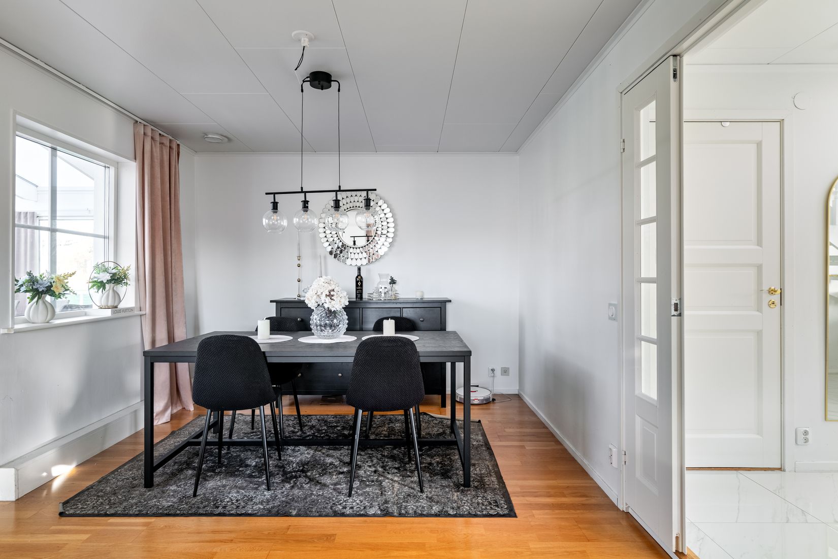 Villa, Emilie Risbergs väg 9, Mellringe, Örebro