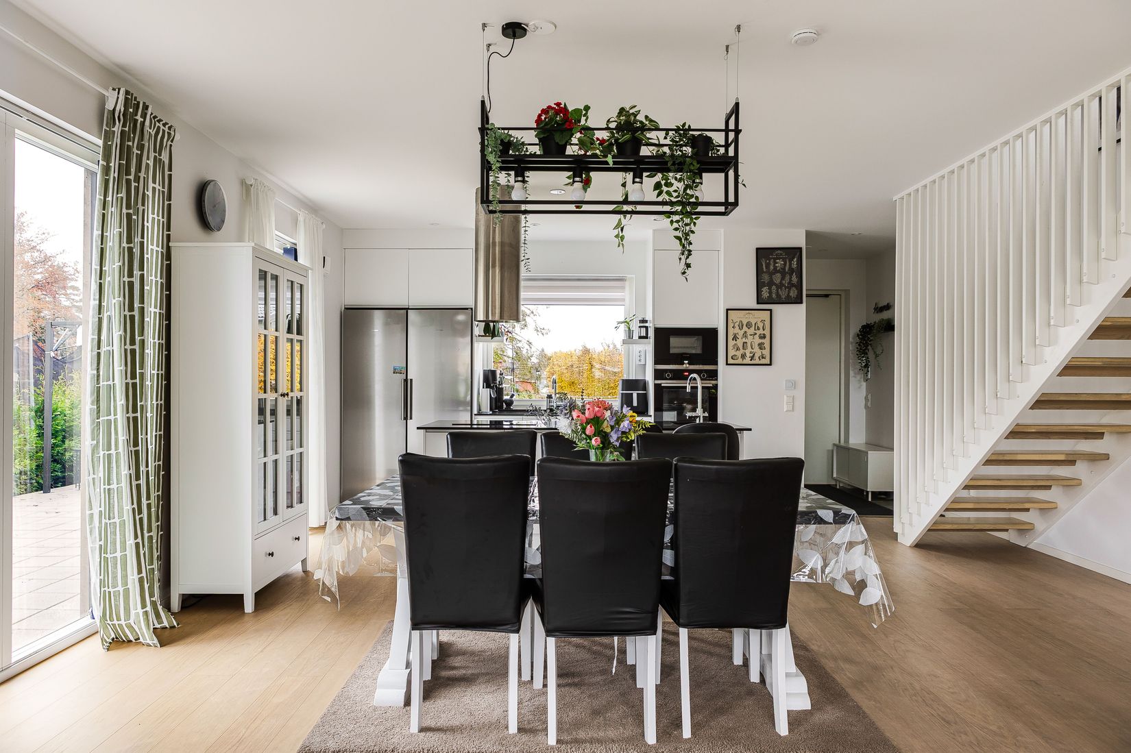 Bostadsrätt, Radhus, Libellvägen 3B, Högmora, Huddinge