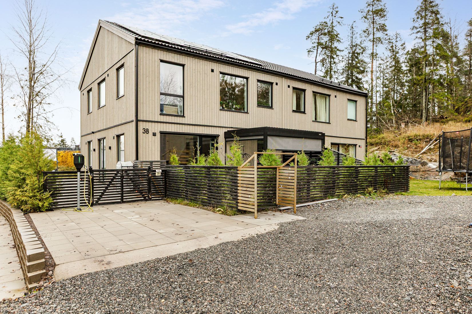 Bostadsrätt, Radhus, Libellvägen 3B, Högmora, Huddinge