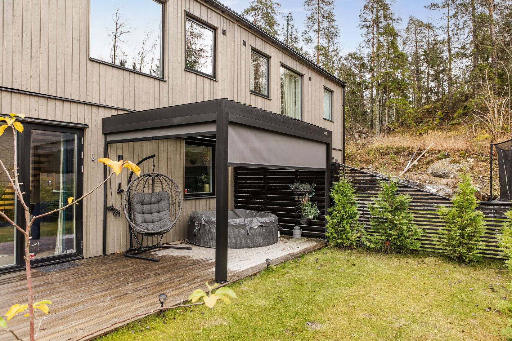 Bostadsrätt, Radhus, Libellvägen 3B, Högmora, Huddinge