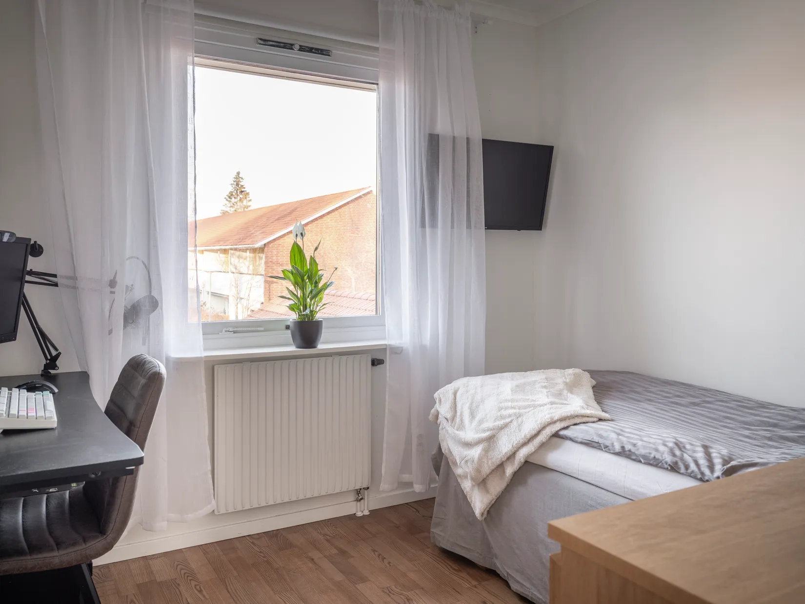 Villa, Radhus, Rådjursstigen 35, Töjnan, Sollentuna