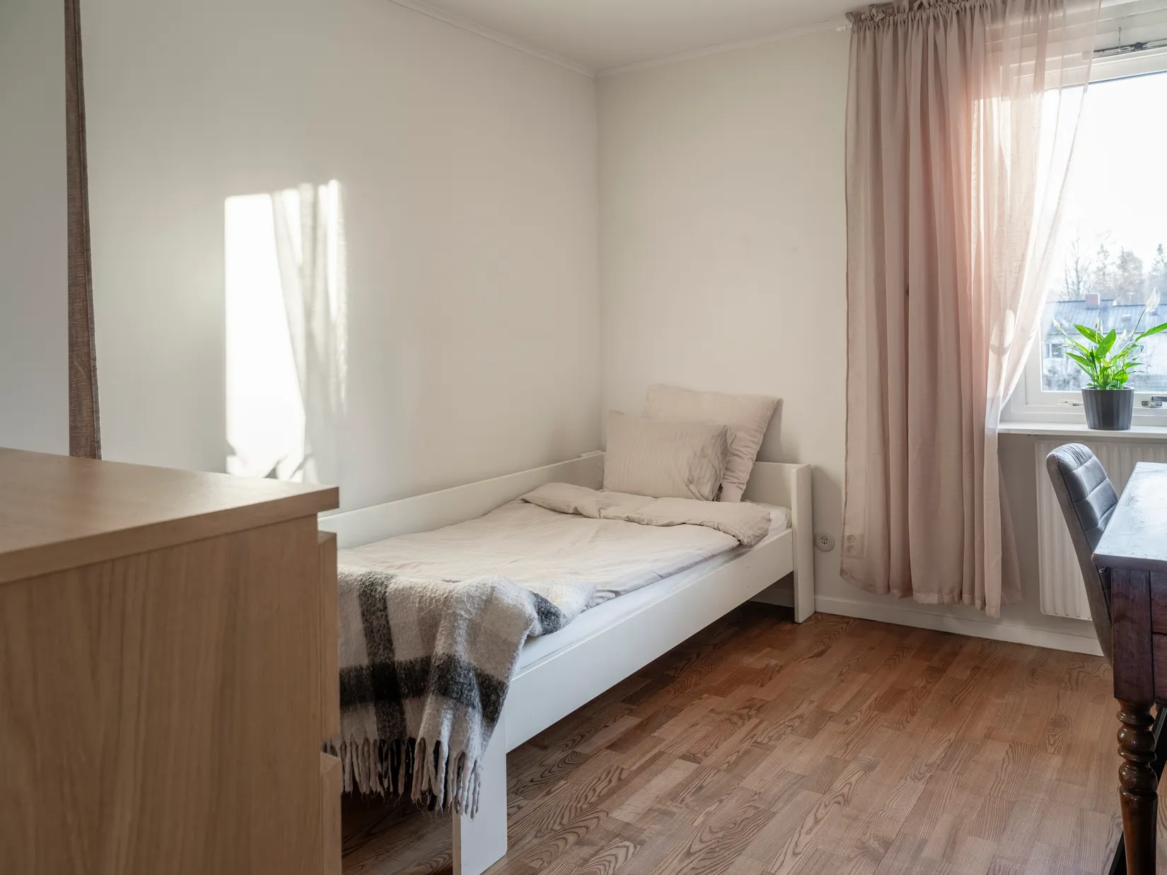 Villa, Radhus, Rådjursstigen 35, Töjnan, Sollentuna