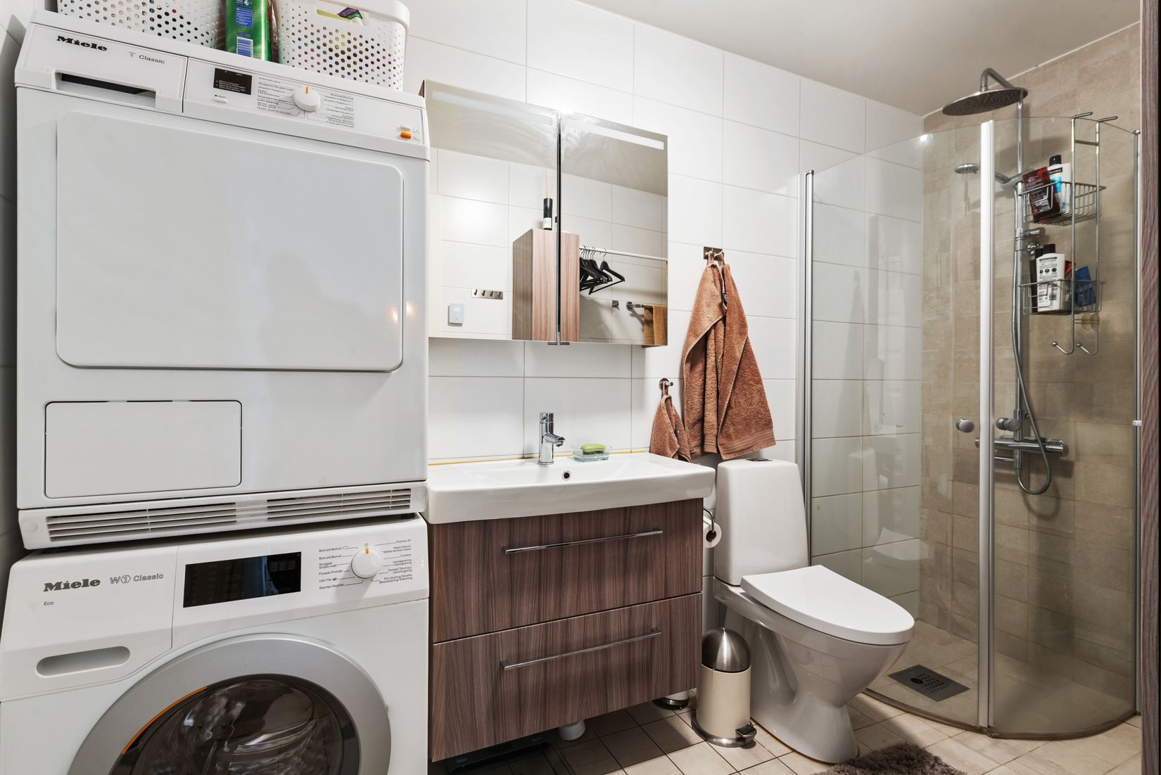 Villa, Radhus, Ekebyholmshöjden 6B, Ekebyholm, Norrtälje