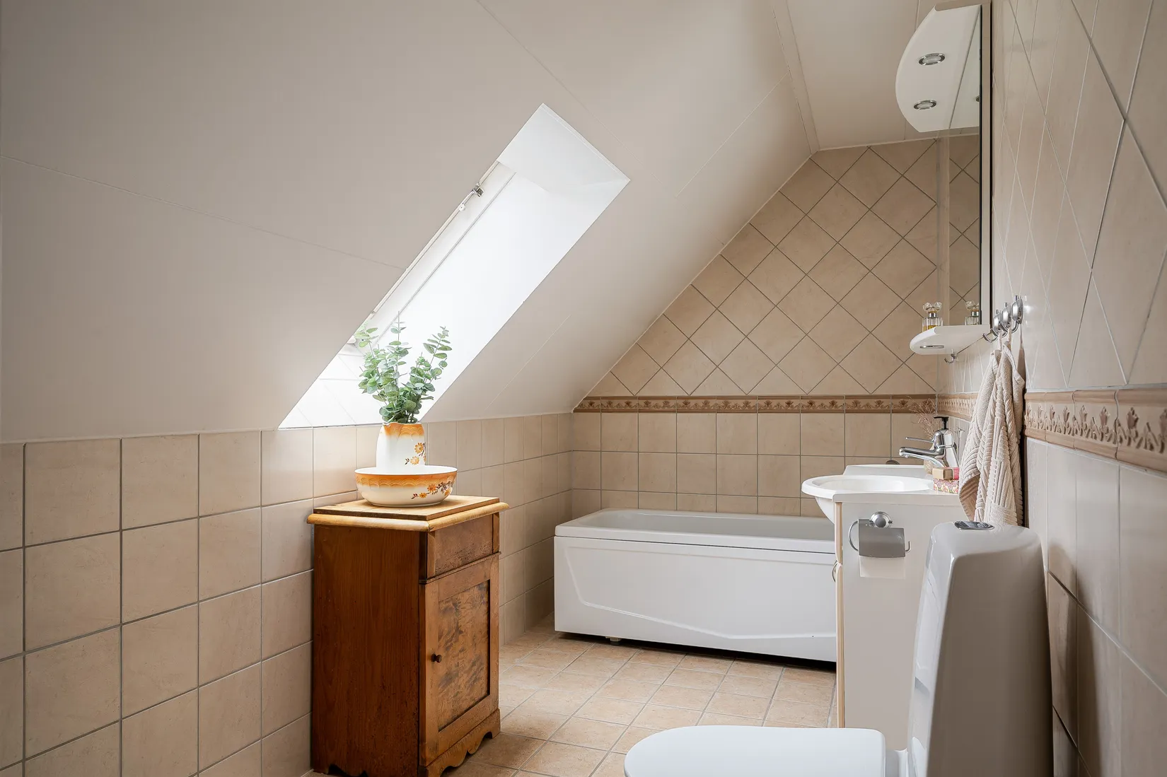 Villa, Långdansvägen 12, Centralt, Gnesta