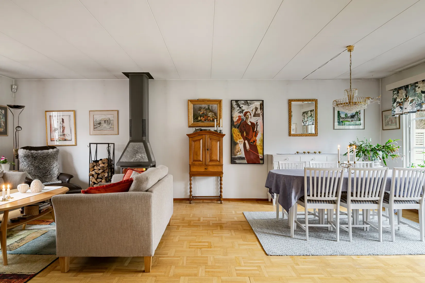 Villa, Långdansvägen 12, Centralt, Gnesta