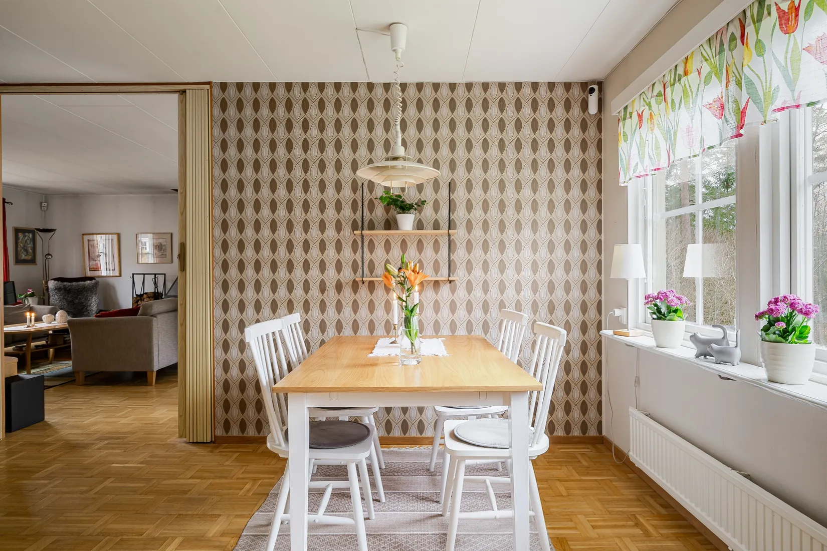 Villa, Långdansvägen 12, Centralt, Gnesta