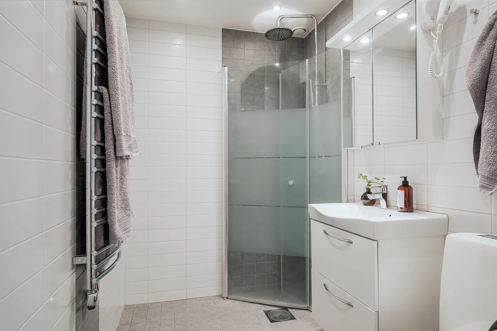 Villa, Långdansvägen 12, Centralt, Gnesta