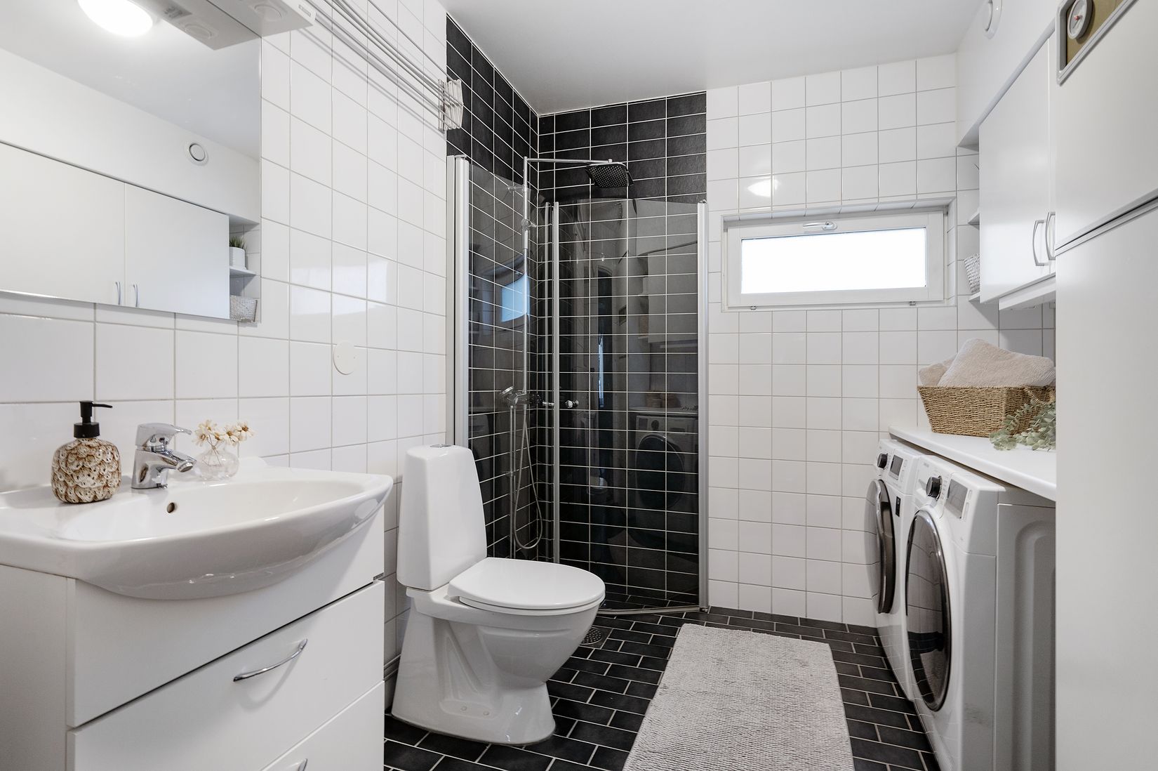 Bostadsrätt, Nidarosslingan 16D, Skälby, Järfälla