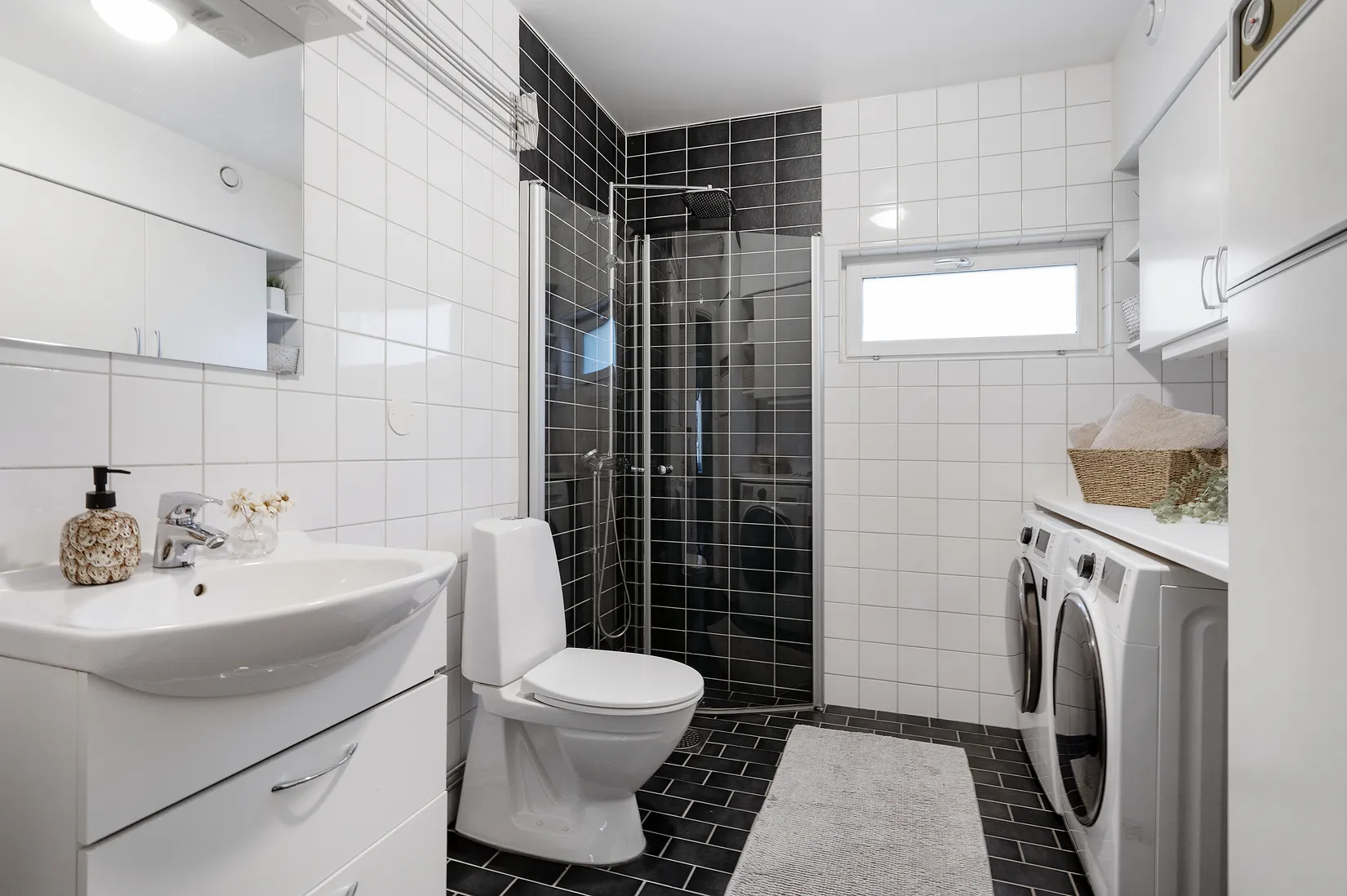 Bostadsrätt, Nidarosslingan 16D, Skälby, Järfälla