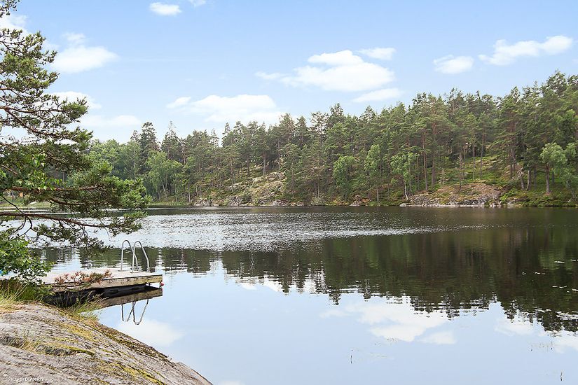 Tomt, Bergsryggen 5, Skeppsdalsström, Värmdö