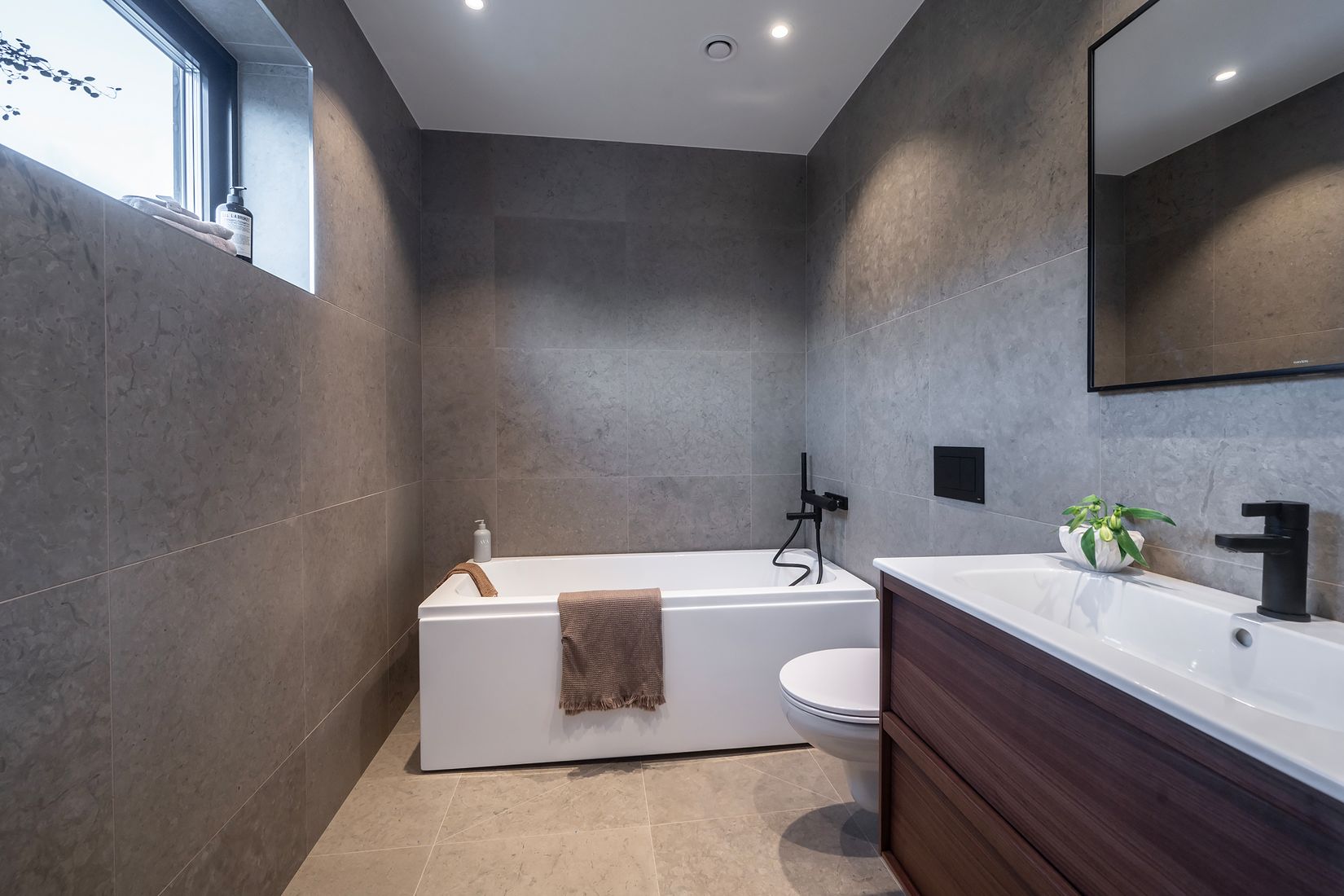 Radhus, Ryttarvägen 1C, Glömsta, Huddinge