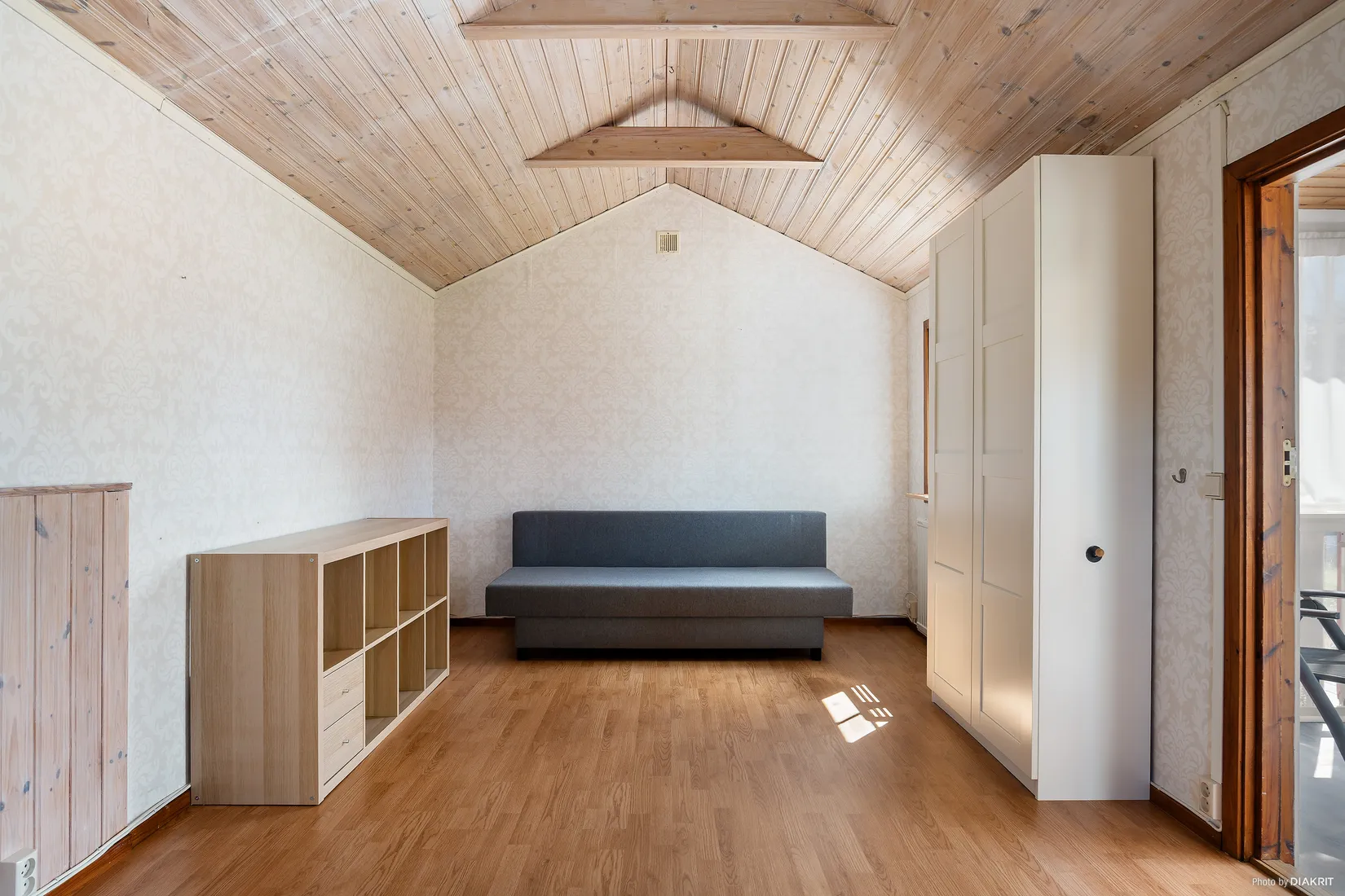 Fritidshus, Dillkronan 8, Aspvik kolonistugeområde, Upplands-Bro