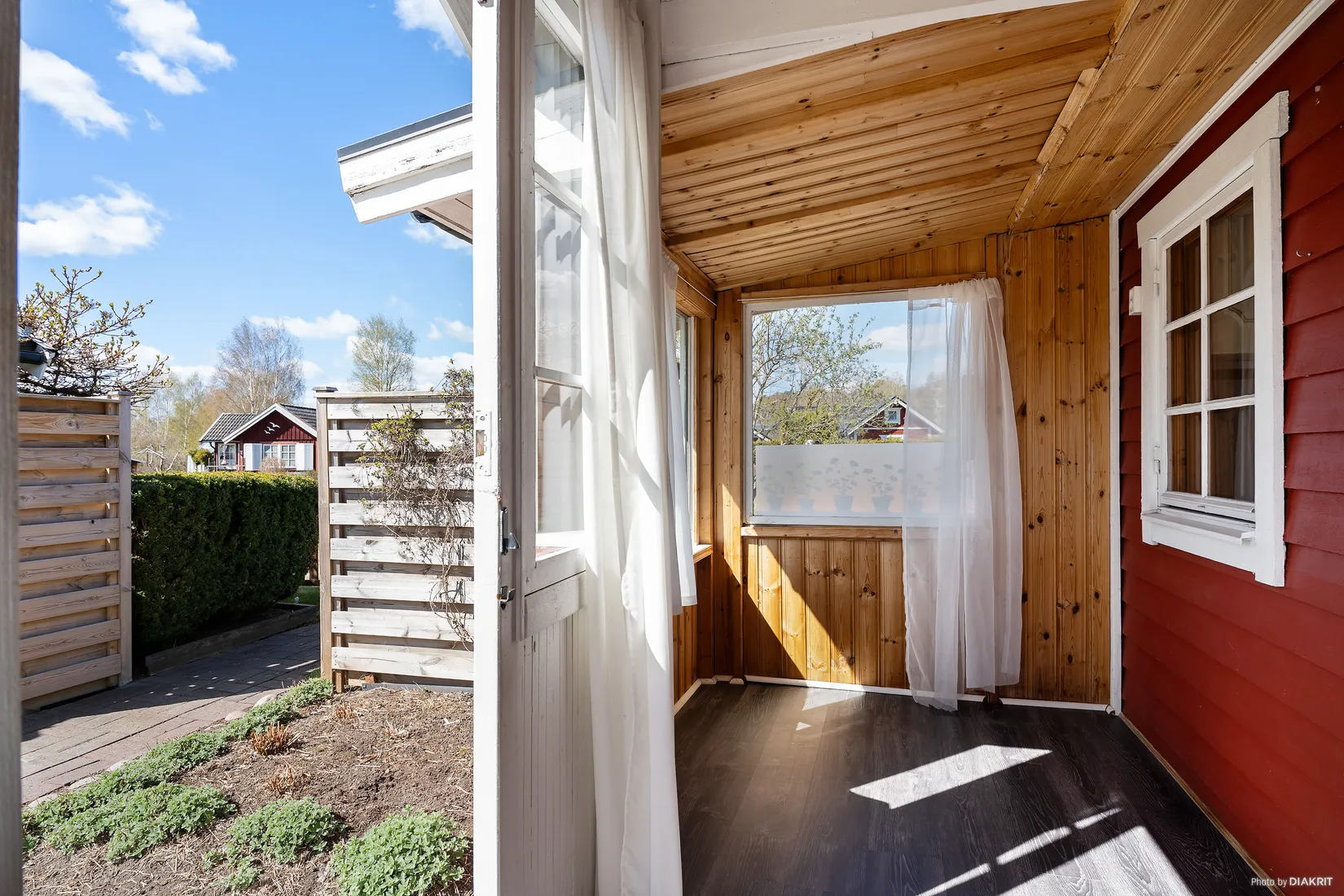 Fritidshus, Dillkronan 8, Aspvik kolonistugeområde, Upplands-Bro