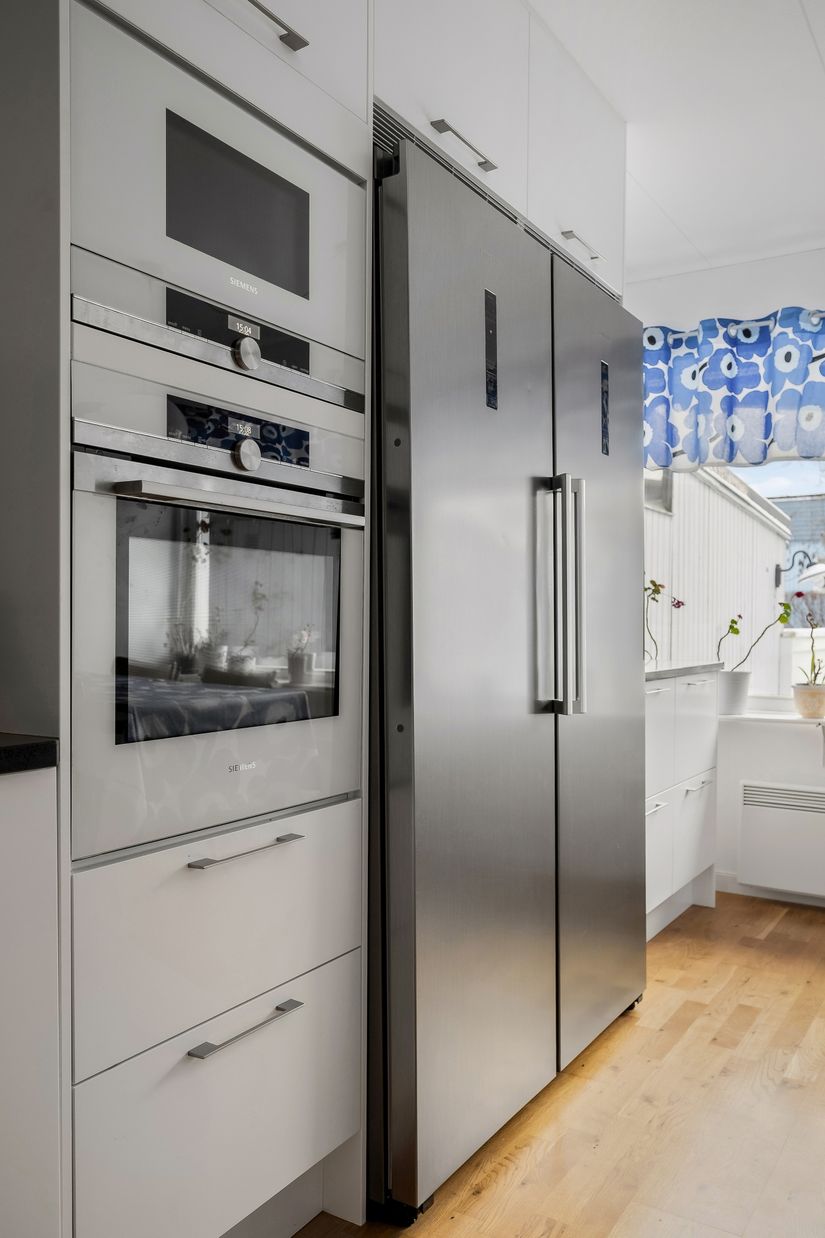 Villa, Radhus, Kalkstigen 8, Lillsjön, Upplands-Bro