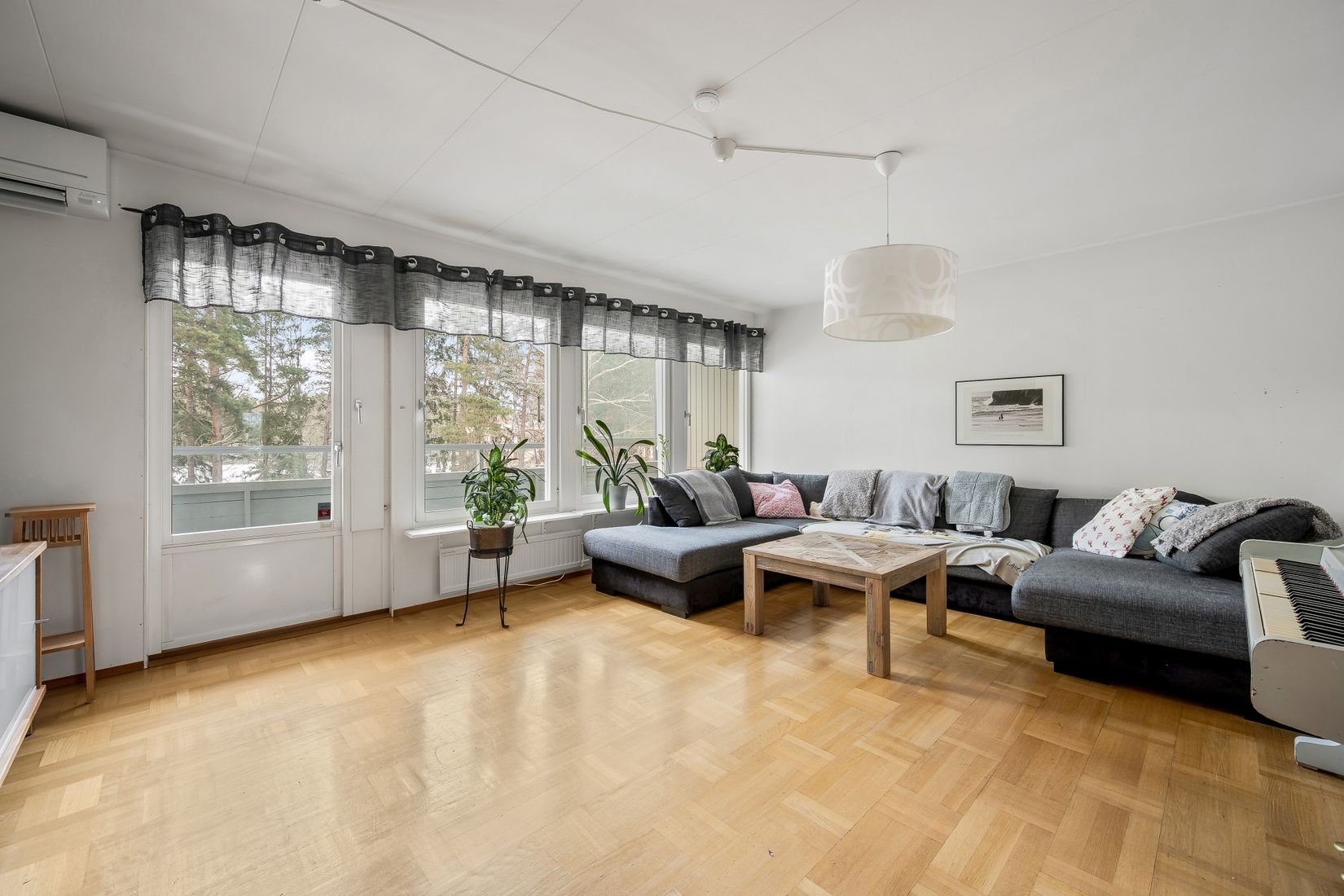 Villa, Radhus, Kalkstigen 8, Lillsjön, Upplands-Bro