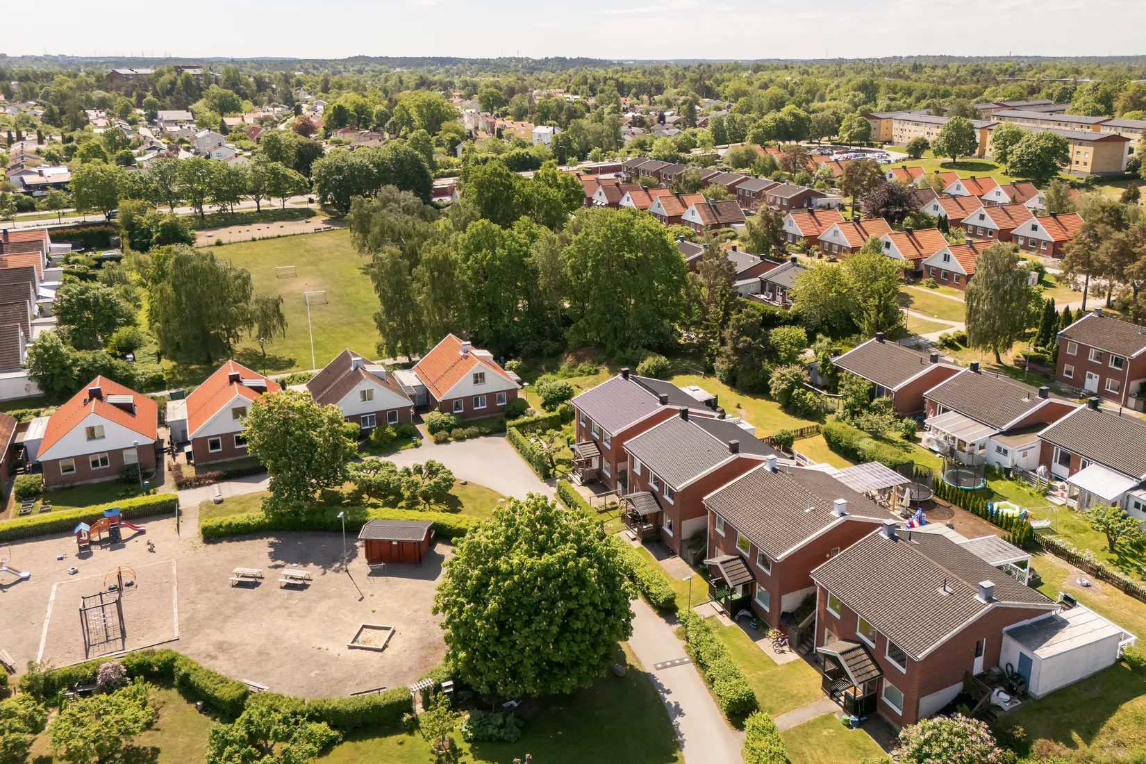 Radhus, Elsa Brändströms Gata 49, Fruängen, Stockholm