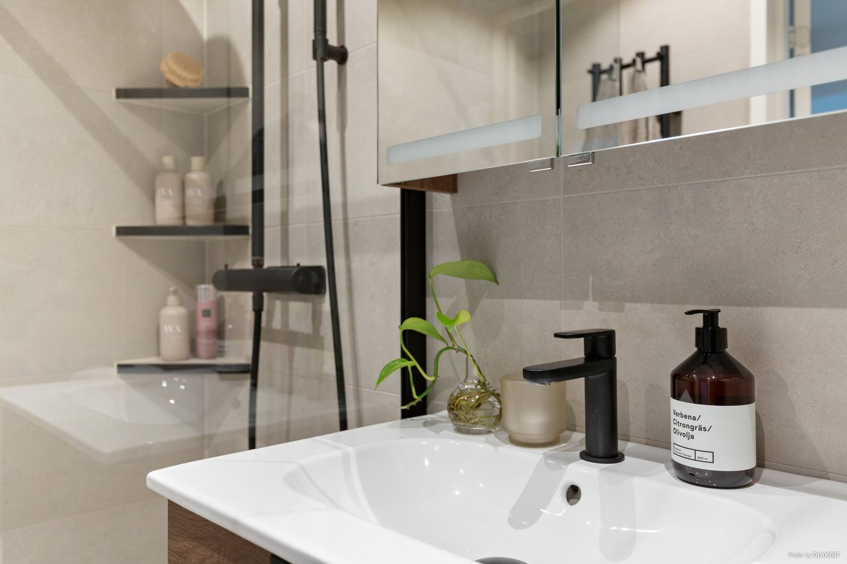 Radhus, Sidensvansvägen 55, Anneberg, Kungsbacka