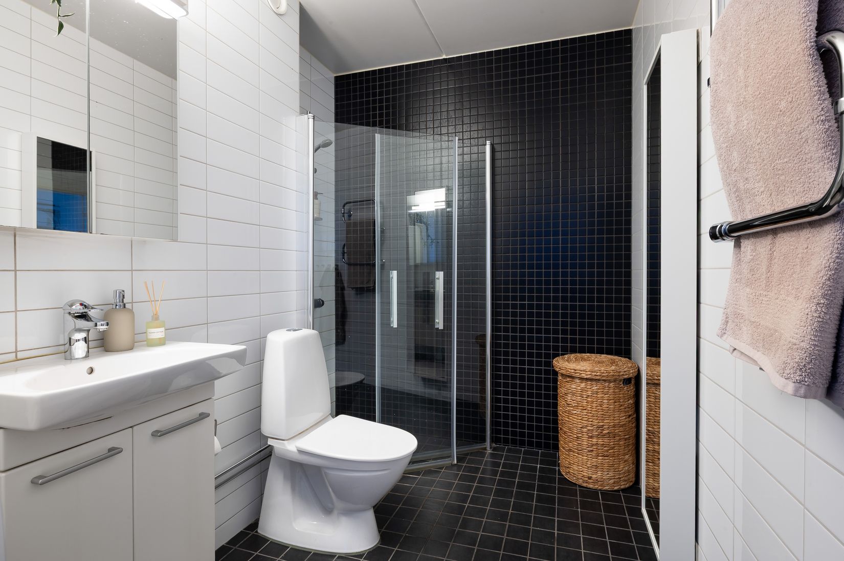 Bostadsrätt, Harpsundsvägen 84B, våning 4 av 4!, Högdalen, Stockholm