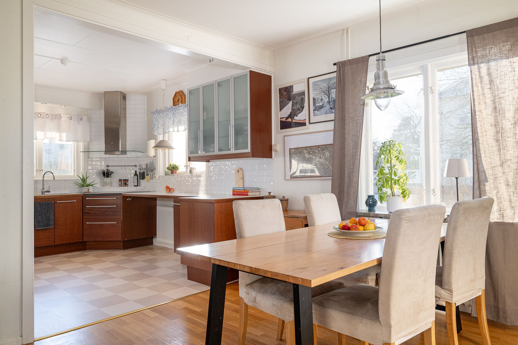 Villa, Trädgårdsgatan 11, Sparreholm, Flen