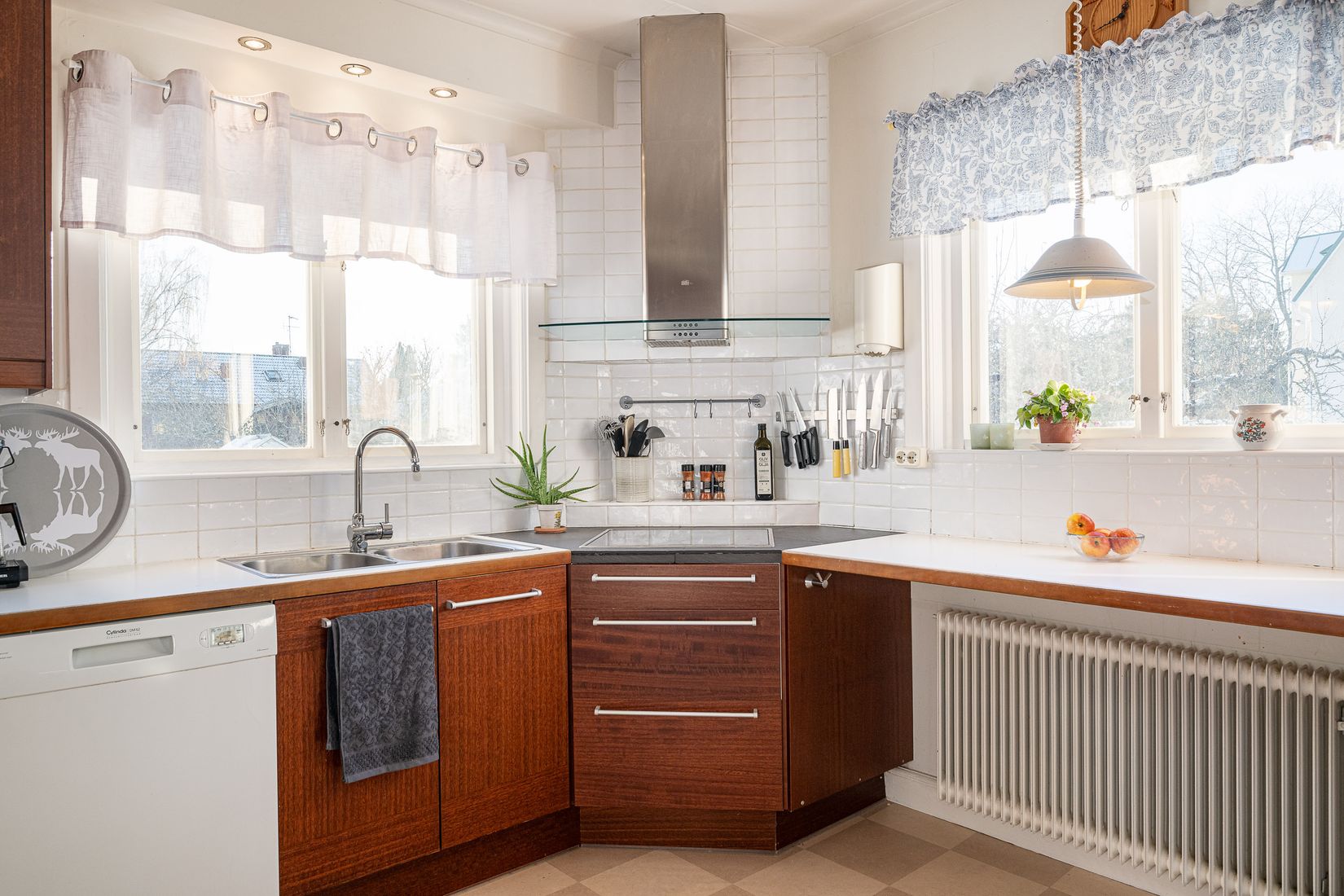 Villa, Trädgårdsgatan 11, Sparreholm, Flen