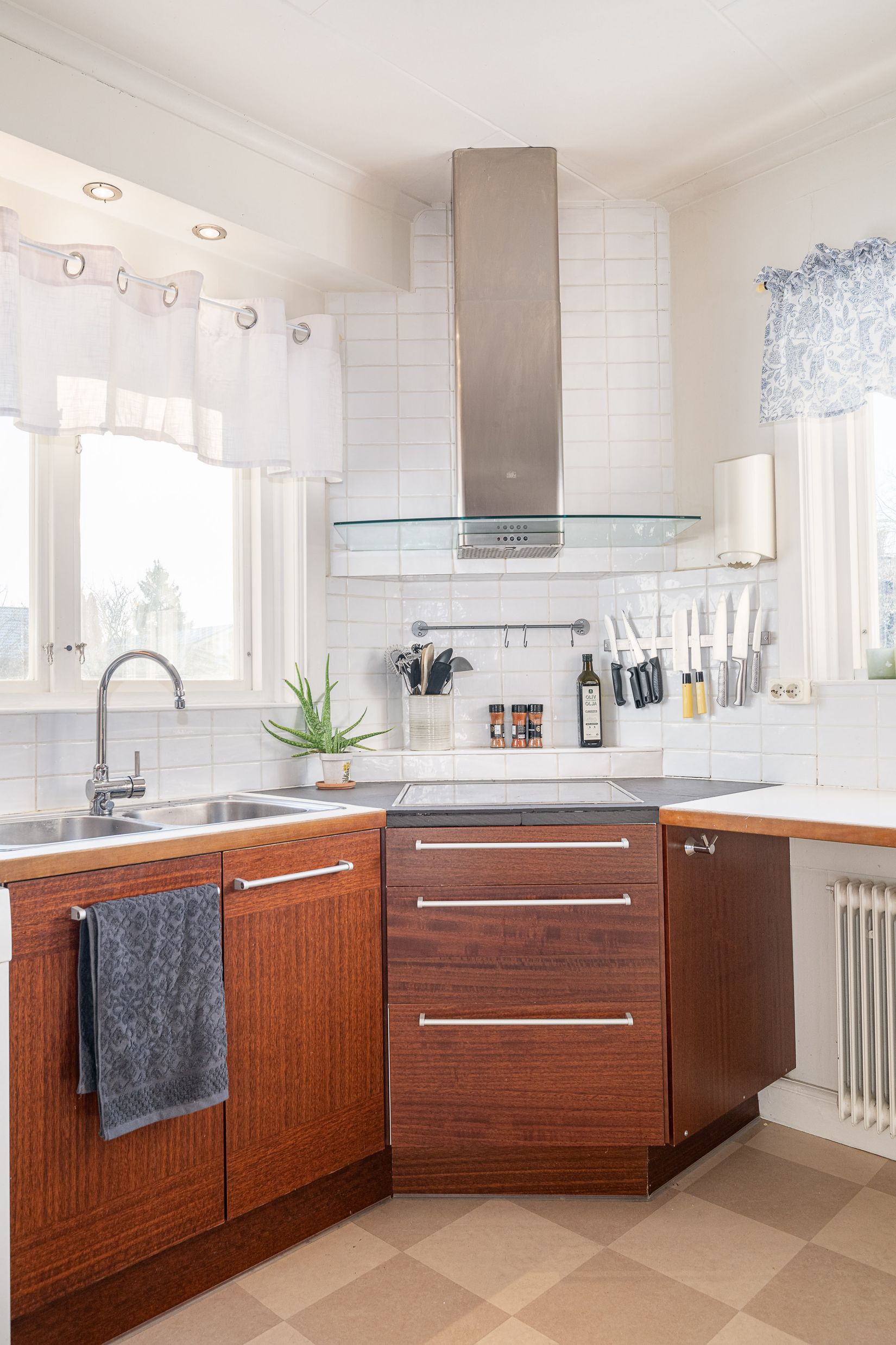 Villa, Trädgårdsgatan 11, Sparreholm, Flen