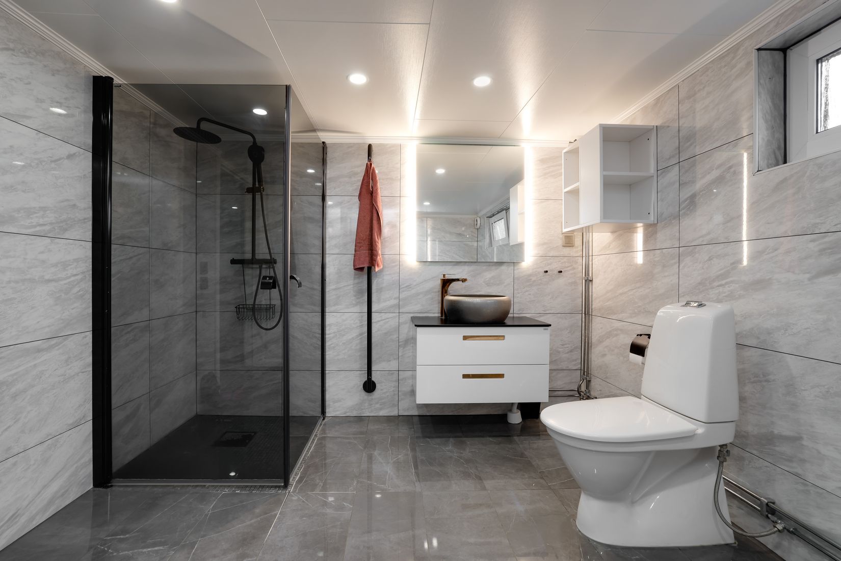 Villa, Skiftesvägen 8, Nya Hjärsta, Örebro