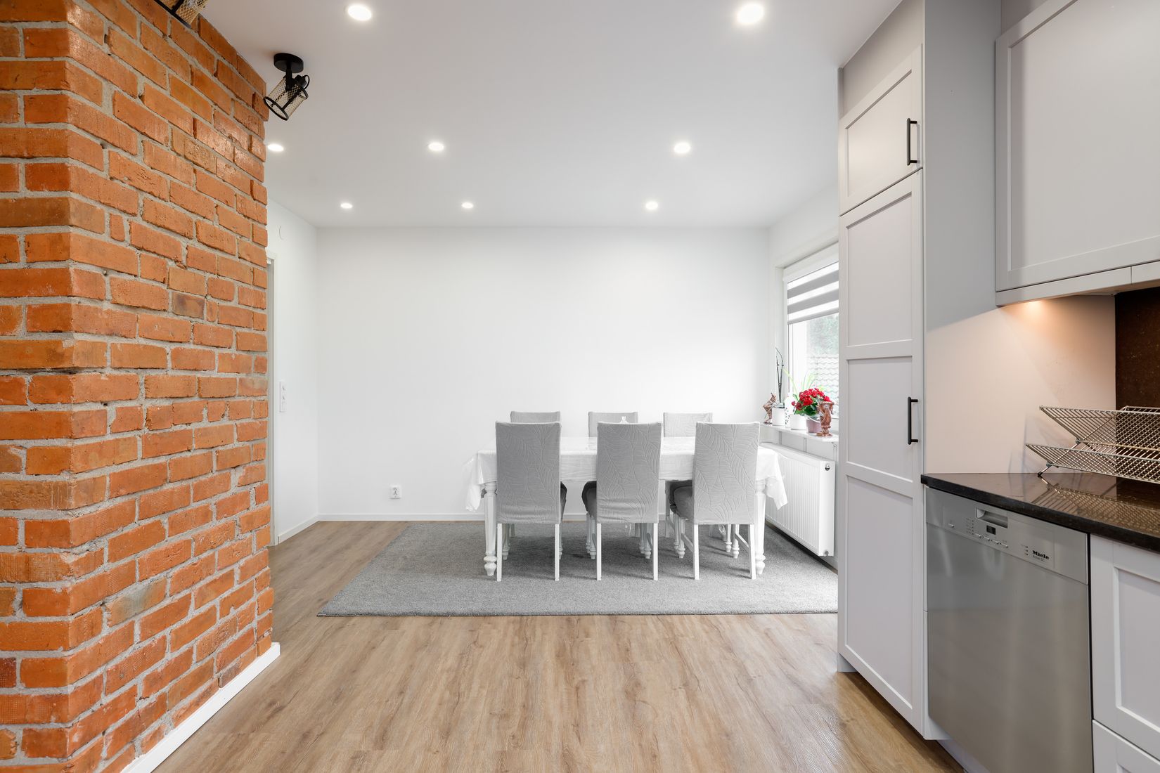 Villa, Skiftesvägen 8, Nya Hjärsta, Örebro