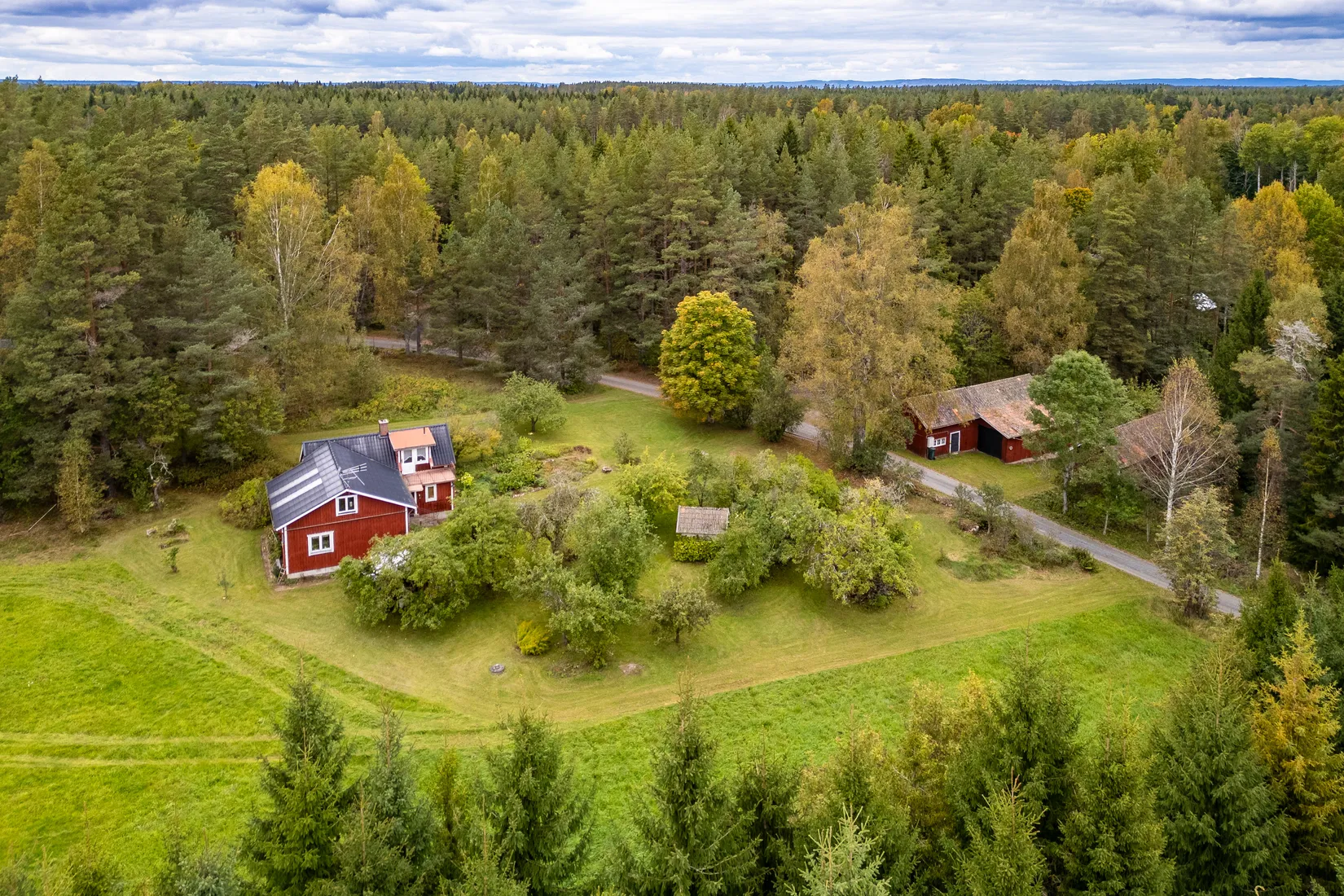 Gård/Skog, Bäcken Bohult 871, Hallsberg