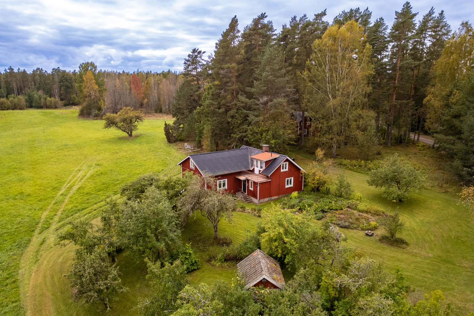 Gård/Skog, Bäcken Bohult 871, Hallsberg