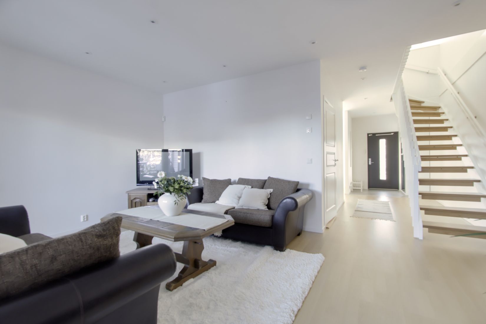 Radhus, Bandtraktorgatan 61, Angered, Göteborg