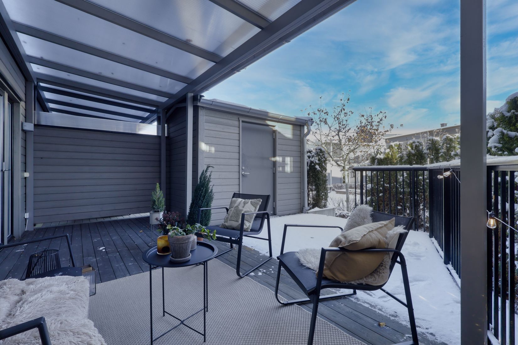 Radhus, Bandtraktorgatan 61, Angered, Göteborg