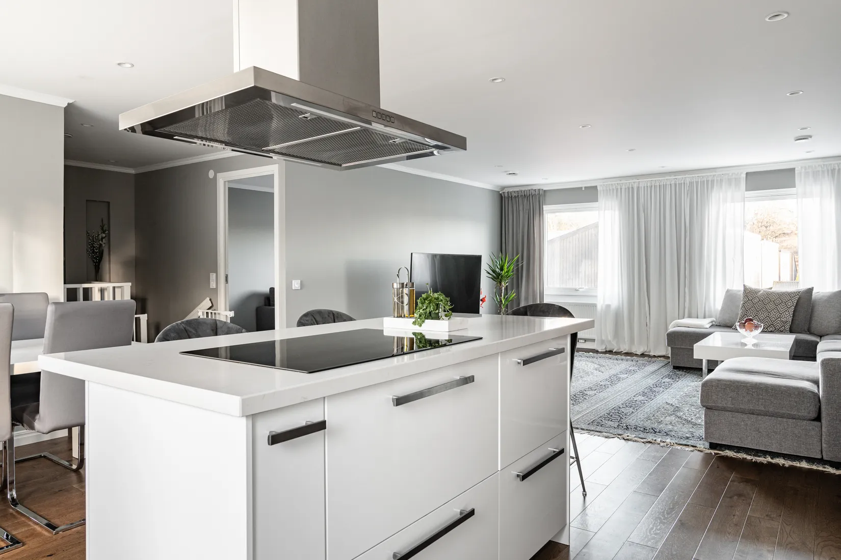 Villa, Radhus, Stävholmsgränd 64, Skärholmen, Stockholm