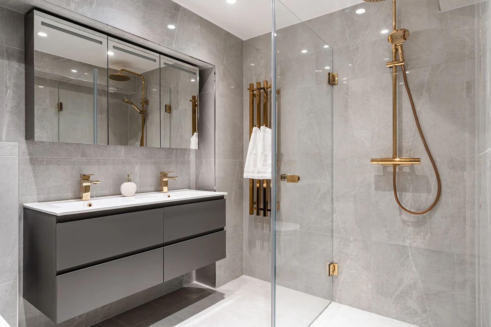 Villa, Radhus, Stävholmsgränd 64, Skärholmen, Stockholm